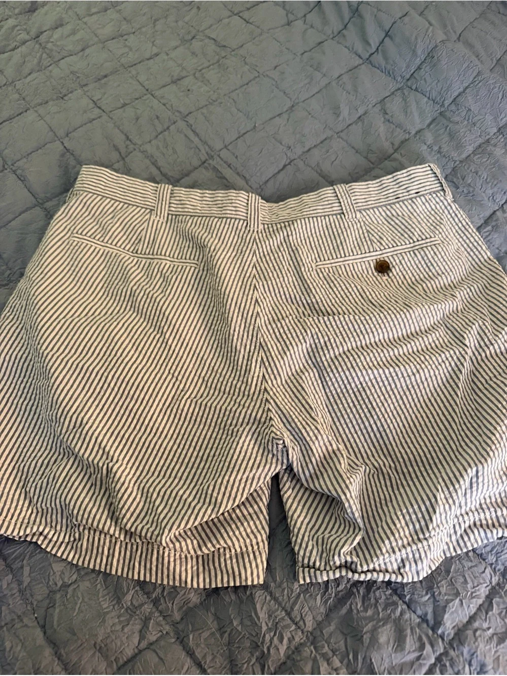 J. Crew Men’s Blue/White Seersucker Shorts 7” inseam Size 35